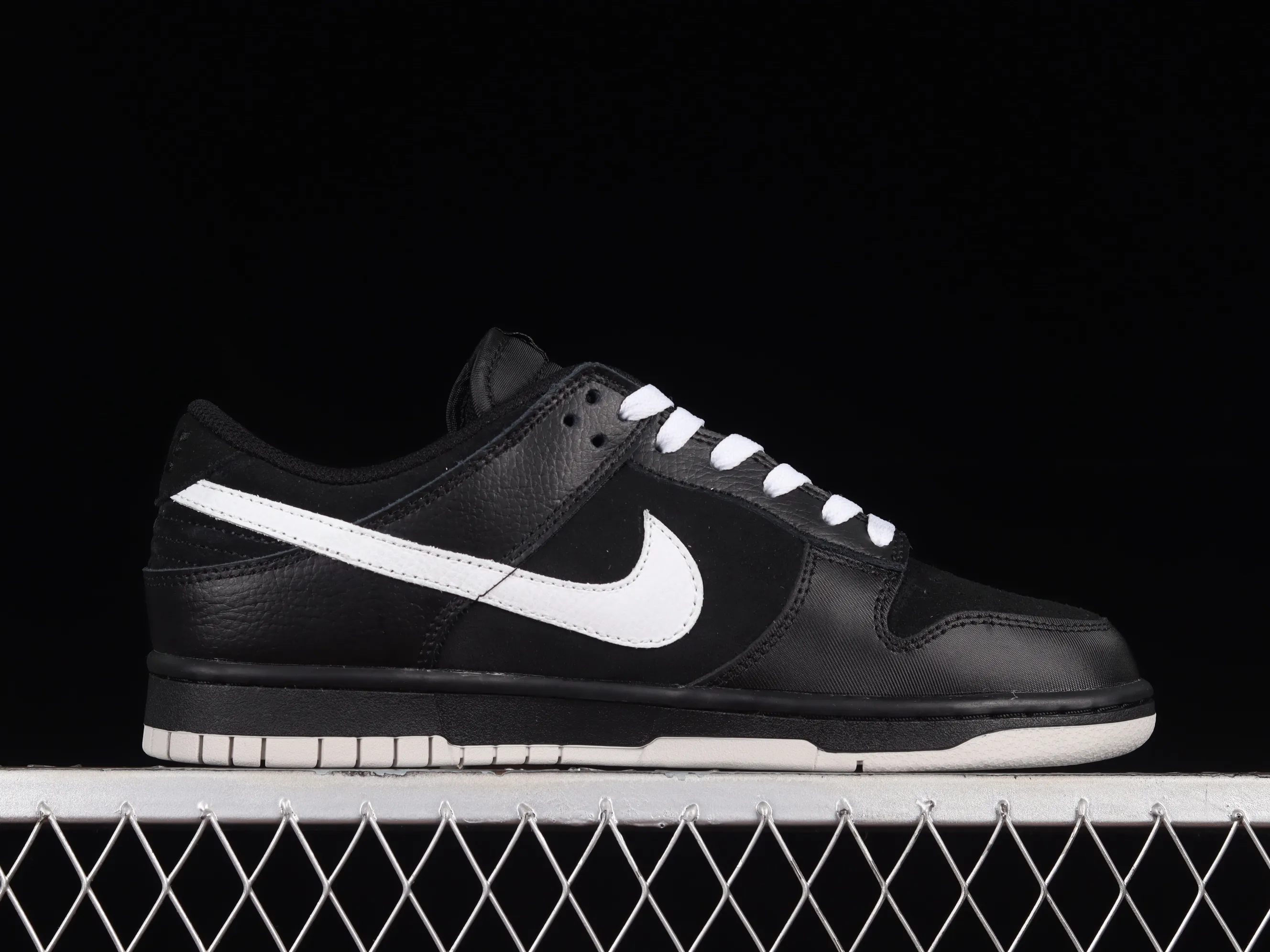All categories Nk SB Dunk series Nk SB Dunk Low low-top sneakers Nk SB Dunk Low SB low-top sports and leisure sneakers 318020-013